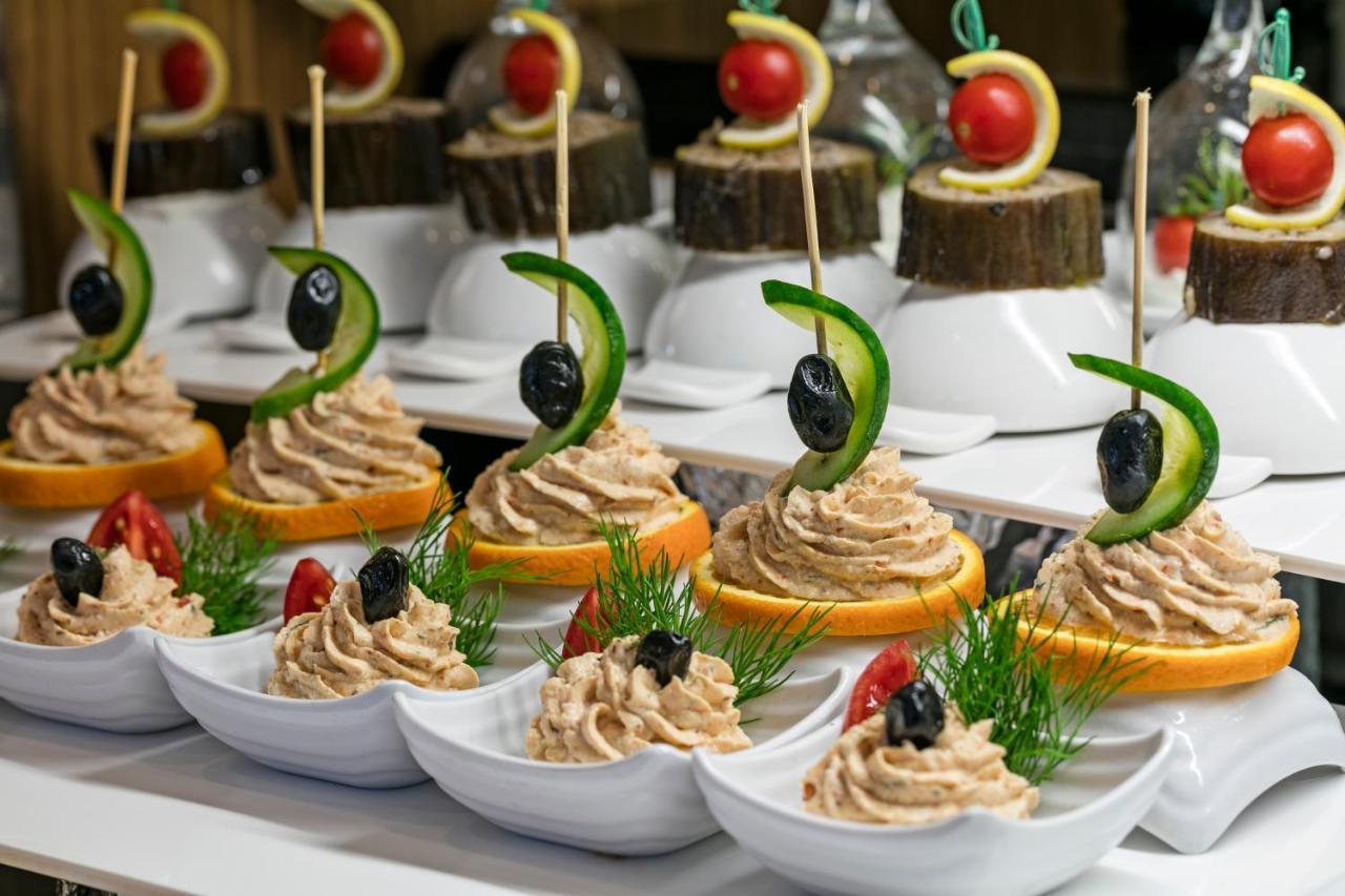 Oezkaymak Select Resort Alanya Luaran gambar