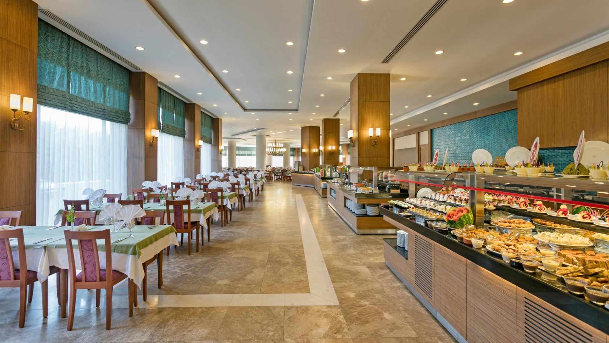 Oezkaymak Select Resort Alanya Luaran gambar